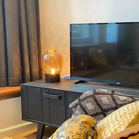 Apartment Damrak Short *