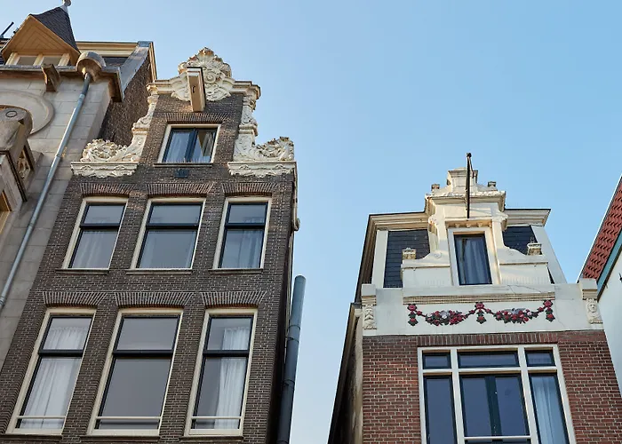 Damrak Short אמסטרדם