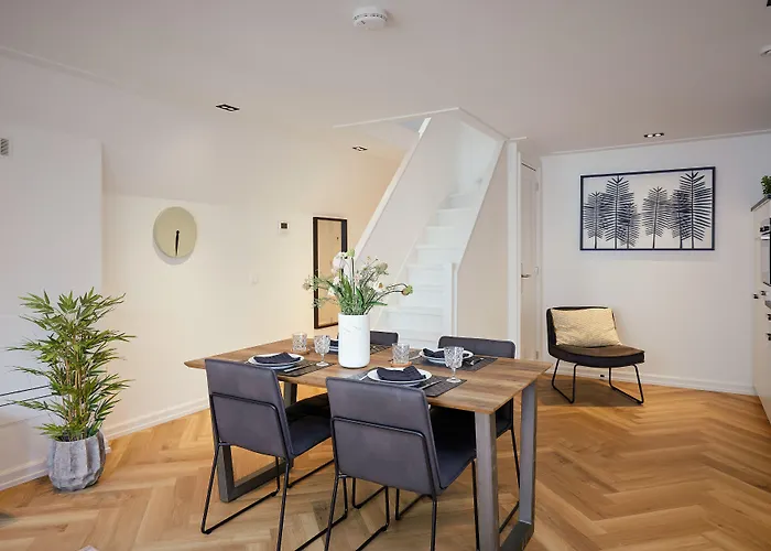 Damrak Short דירה