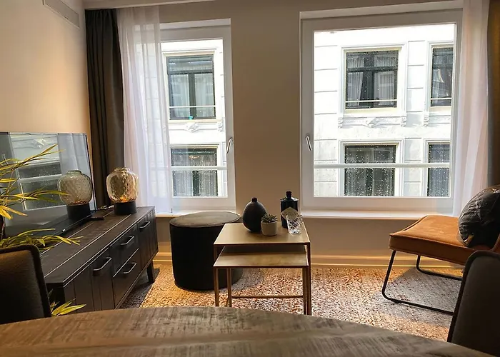 דירה Damrak Short