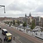 Damrak Short * Άμστερνταμ