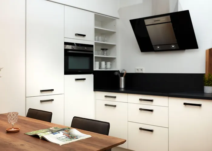 Apartment Damrak Short