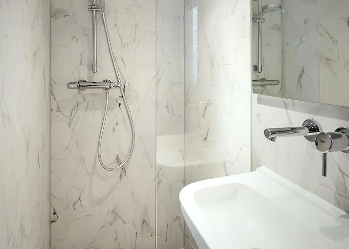 Damrak Short * Amsterdam