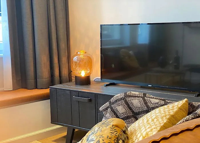 Apartment Damrak Short *