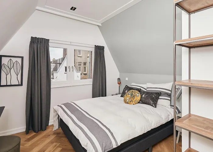 Damrak Short Apartment *