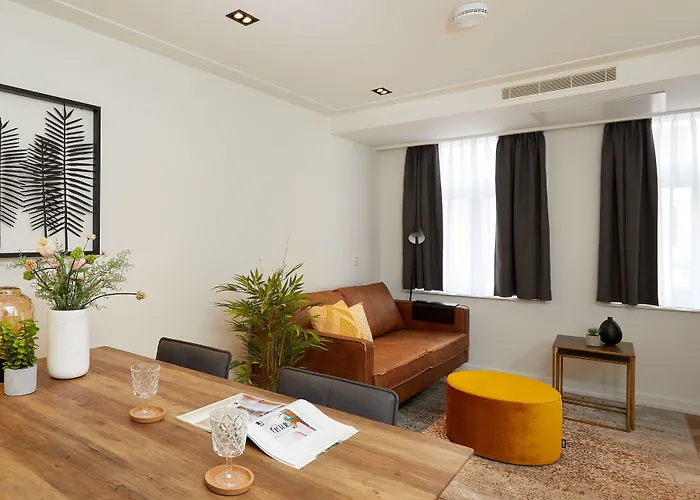 Damrak Short * Άμστερνταμ